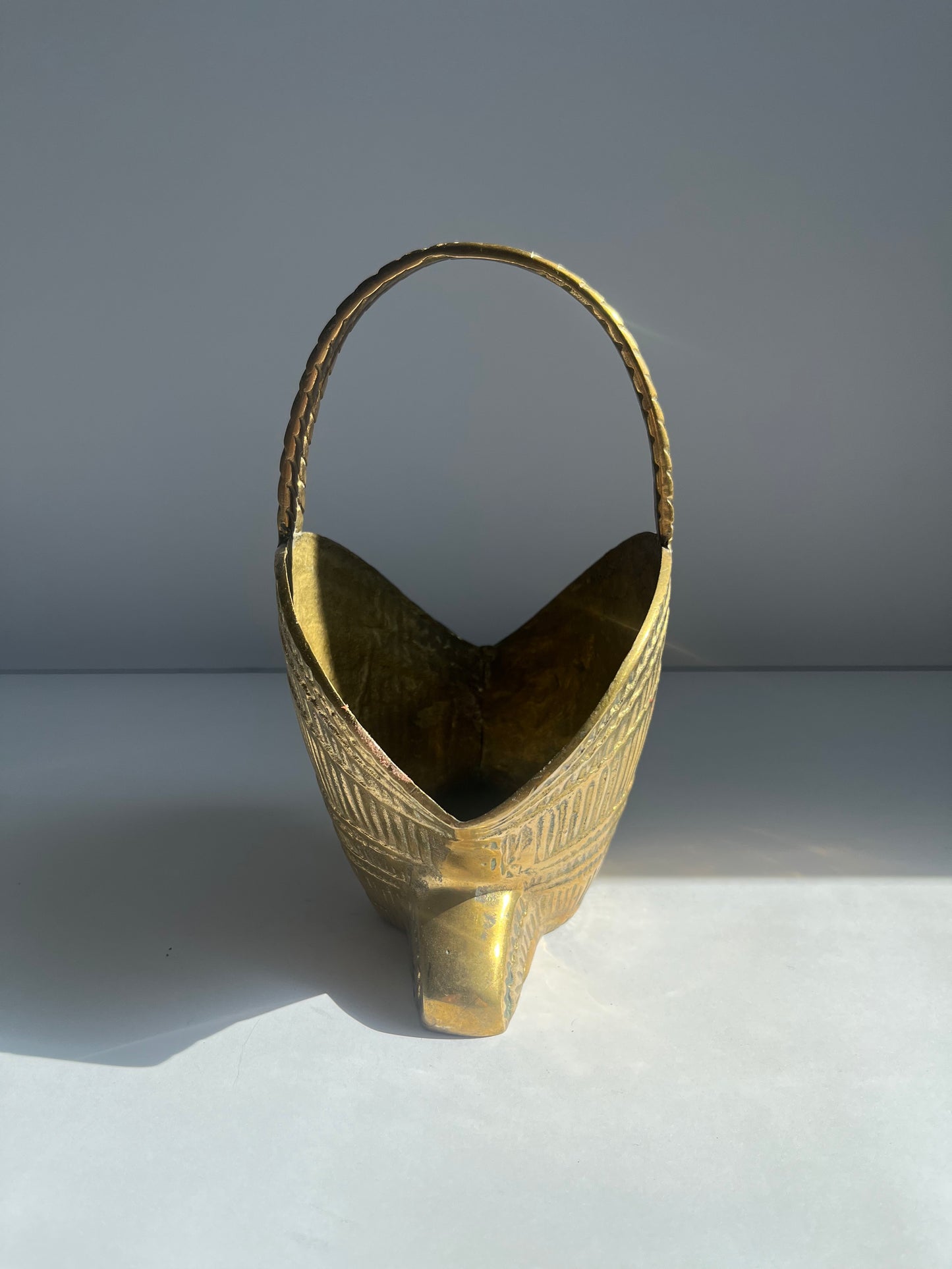 Brass Clamshell Basket