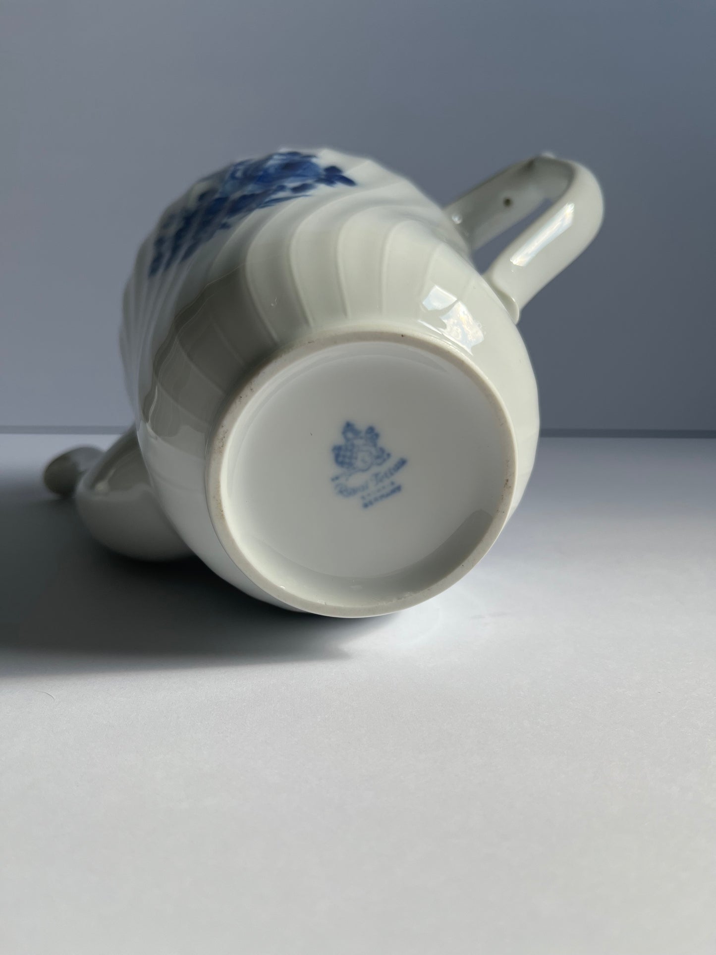 Copenhagen Rose Tea Pot