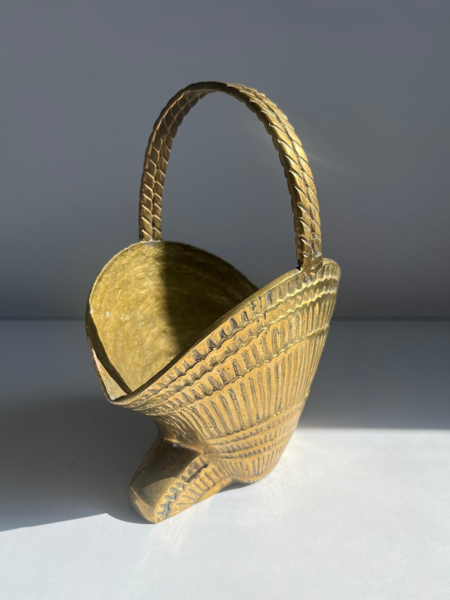 Brass Clamshell Basket