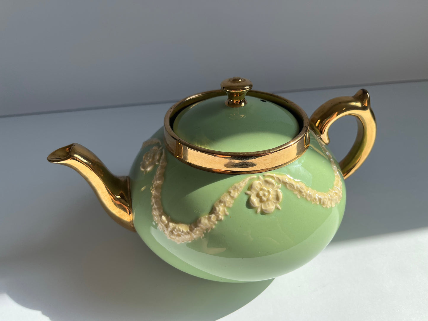 Gibson Staffordshire Teapot