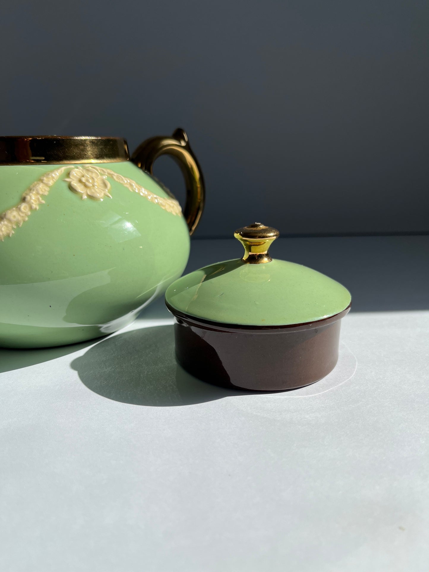 Gibson Staffordshire Teapot