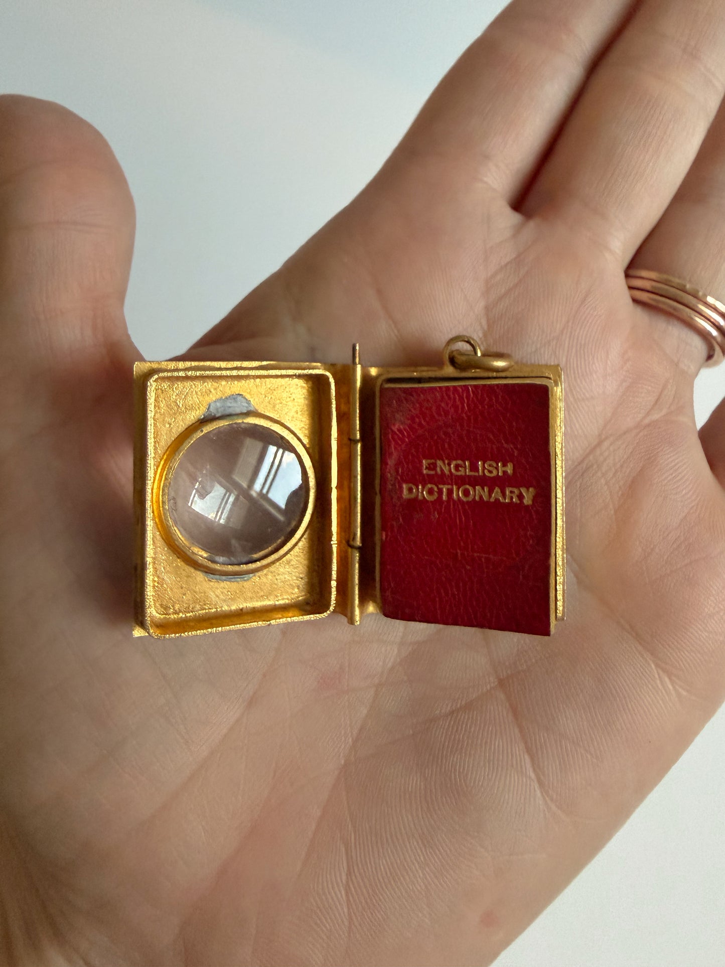Smallest English Dictionary in the World | Antique Locket